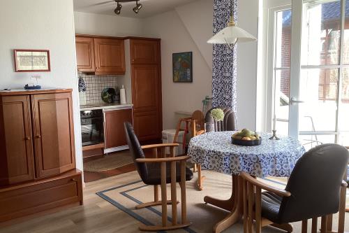 Spiekeroog Ferienwohnung Haus Süderloog 56, Wohnung 6 - 1 - Ausstattung 2