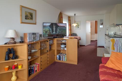 Spiekeroog Ferienwohnung Haus Windrose - OST - OST  Wohn-Küchenbereich-Blick