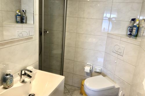 Spiekeroog Ferienwohnung Haus Windrose - WEST - WEST  Bad