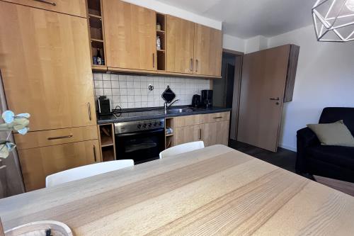 Spiekeroog Ferienwohnung Haus Wolf - Vorderdeck - Küchenzeile