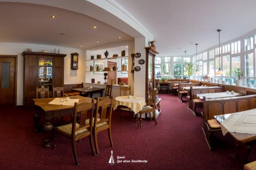 Spiekeroog Hotel-garni Hotel Zur alten Inselkirche - Café Klönstuv