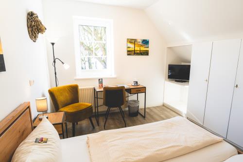 Spiekeroog Hotel-garni Hotel Zur alten Inselkirche - Zimmer 1 - Ausstattung 2