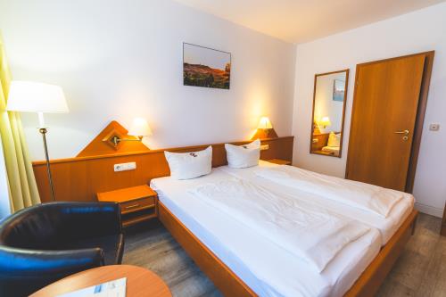 Spiekeroog Hotel-garni Hotel Zur alten Inselkirche - Zimmer 10 - Ausstattung 2