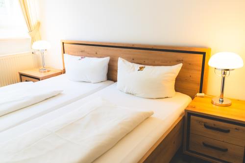 Spiekeroog Hotel-garni Hotel Zur alten Inselkirche - Zimmer 12 - Ausstattung 2