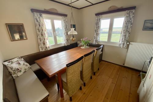 Spiekeroog Ferienwohnung Inselresidenz - 1 - Esszimmer