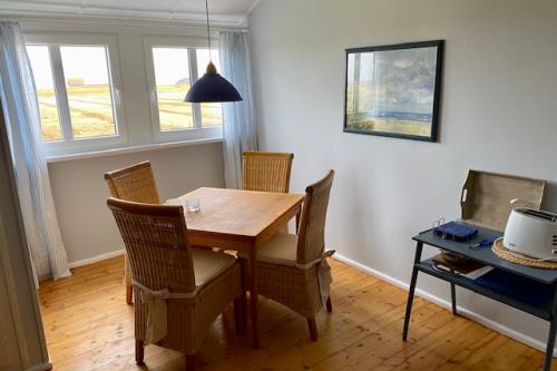 Spiekeroog Ferienwohnung Inselresidenz - 2 - Esszimmer