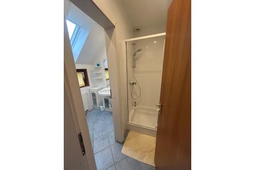 Spiekeroog Ferienwohnung Kieferneck 3 im Spiekerhuus - Badezimmer