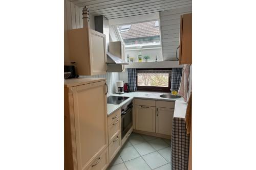 Spiekeroog Ferienwohnung Kieferneck 3 im Spiekerhuus - Küche
