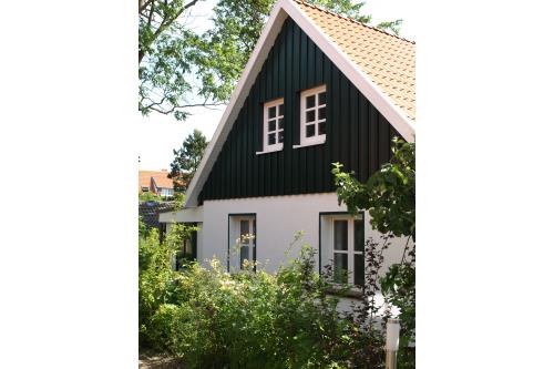 Spiekeroog Ferienhaus Pastors Tuun - Außenansicht Ost