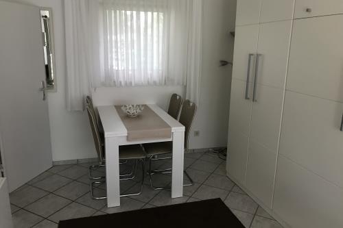 Spiekeroog Ferienwohnung Picks Logierhaus, Neubau App. N3 - Essbereich