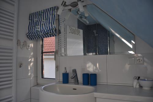 Spiekeroog Ferienwohnung Picks Logierhaus, Stammhaus - 1 - Ausstattung 2