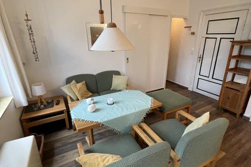 Spiekeroog Ferienwohnung Picks Logierhaus, Whg. 3 - Wohnzimmer