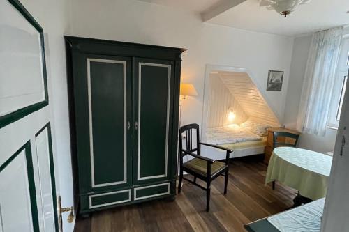 Spiekeroog Ferienwohnung Picks Logierhaus, Whg. 3 - Alkovenzimmer 