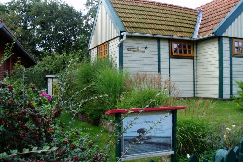 Spiekeroog Ferienhaus Posaunenhaus - 1 - Ansicht von der Straße