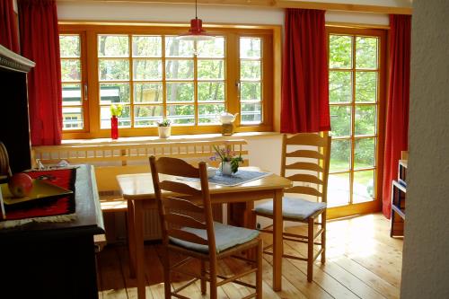 Spiekeroog Ferienhaus Posaunenhaus - Eß-/ Wohnzimmer