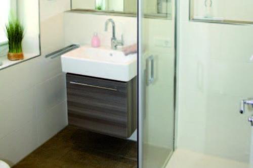 Spiekeroog Ferienwohnung Spiekeroog Ferientraum &quot;Bi d´ Utkiek&quot; - 5 Butz - Dusche oben